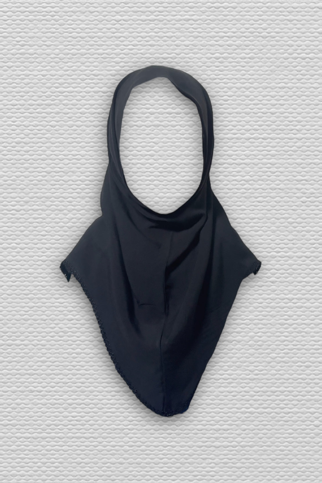 Black Makna Hijab